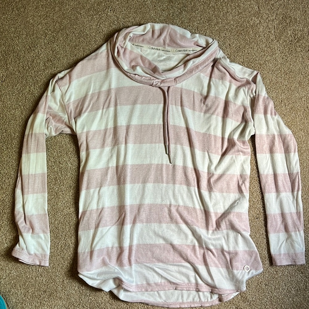 Calvin Klein Performance Cowl neck long sleeve shirt size L